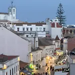 T2 Catraio 8, Baixa De *