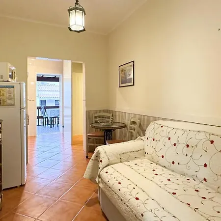 T2 Catraio 8, Baixa De Lägenhet *