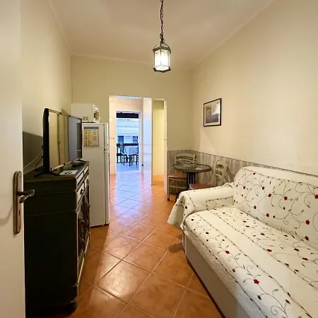 T2 Catraio 8, Baixa De アルブフェイラ