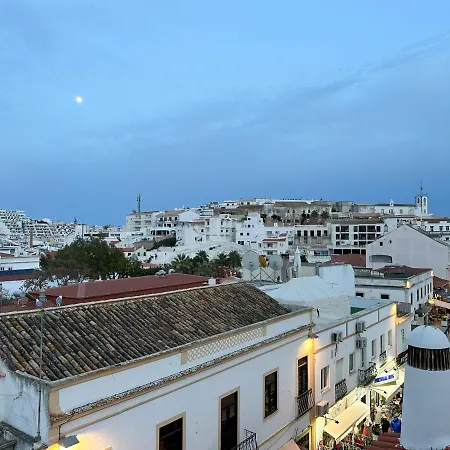 T2 Catraio 8, Baixa De * アルブフェイラ